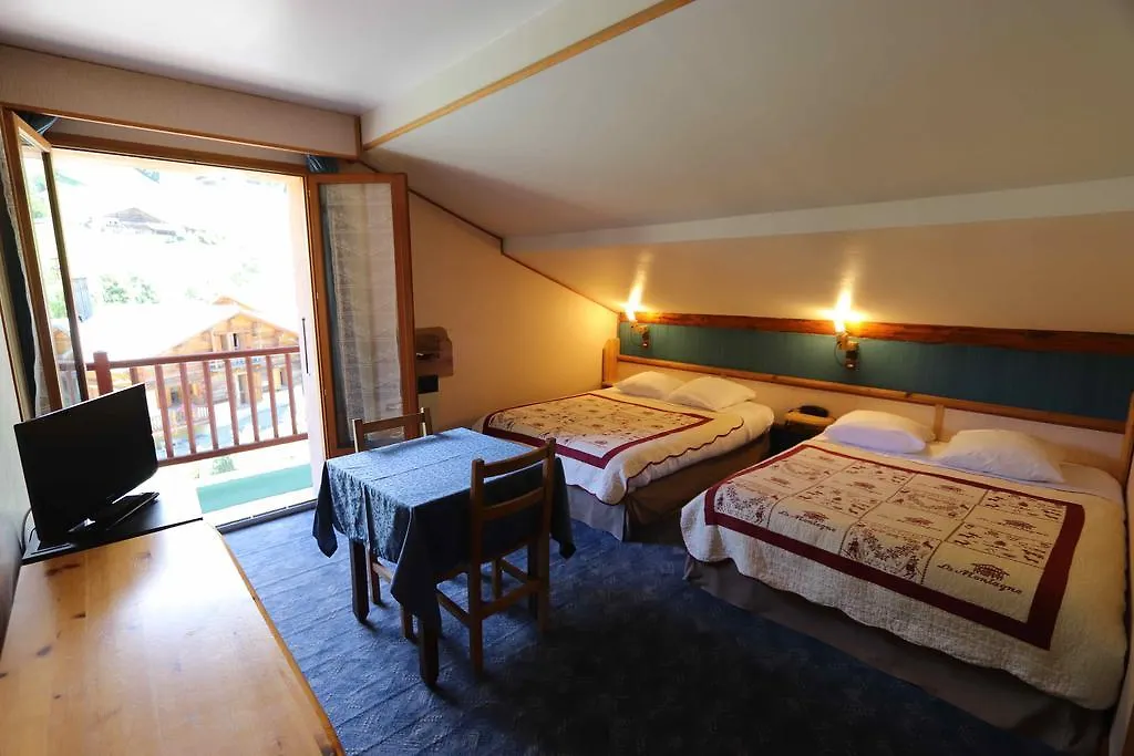 Auberge Du Poncellamont Areches Hotel